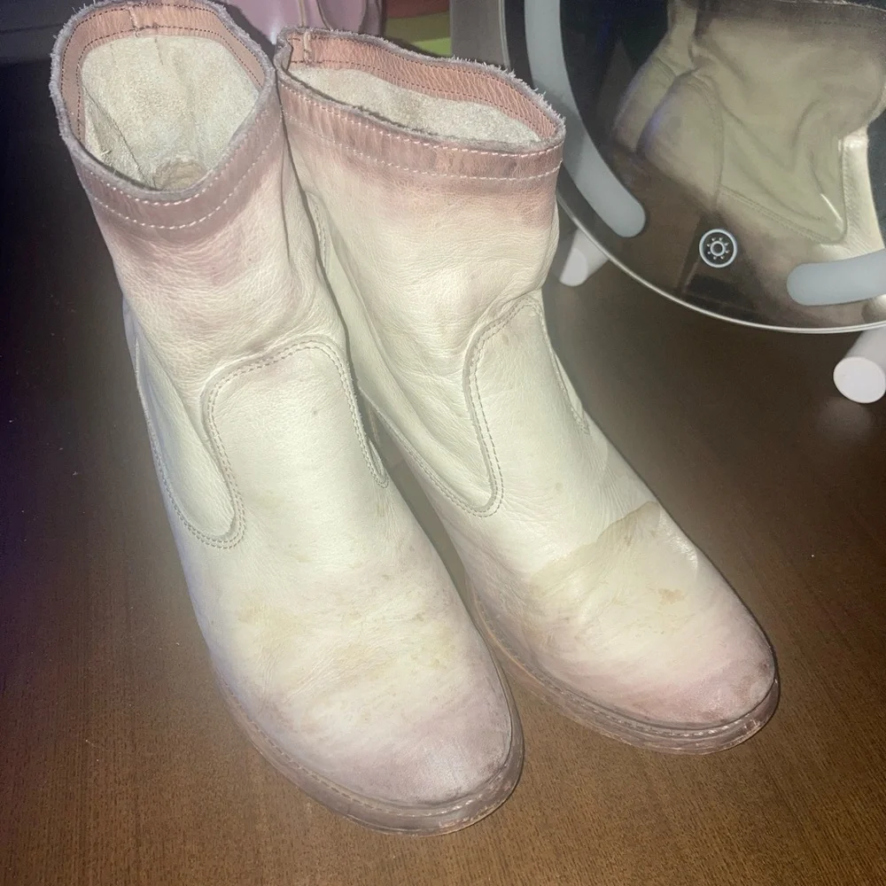 Women's Cream Ankle distressed Cowgirl Booties Size - Picture 1 of 9